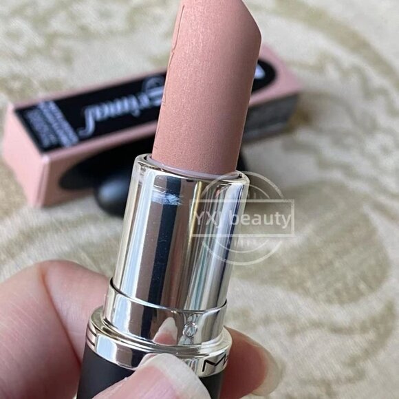 New Box MAC Sleek Matte Lipstick~Acting Natural~Full Size 3.5g/0.12oz~Authentic - Picture 3 of 5